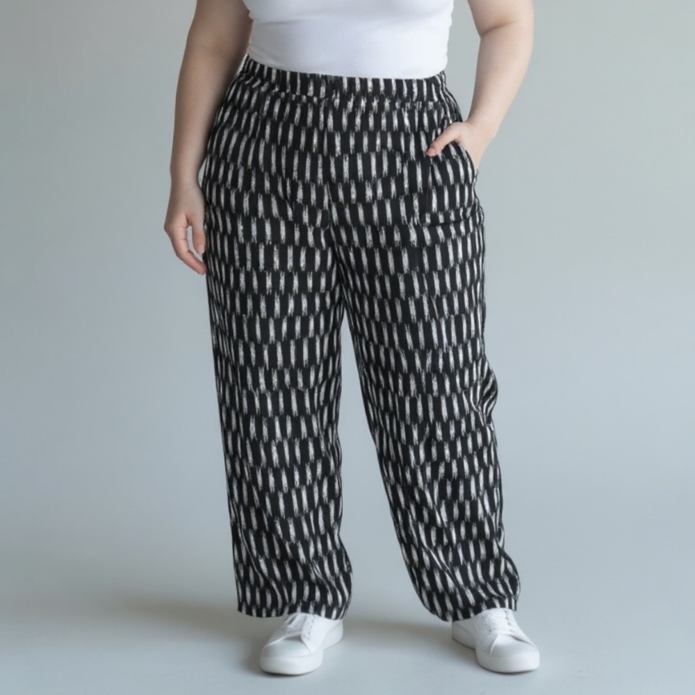 Peter Nygard Monochrome Striped Pants - Picture 1 of 4